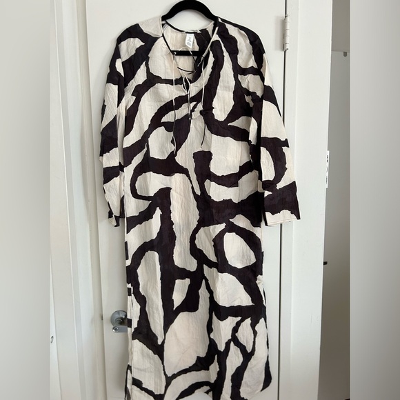 H&M Black & beige Kaftan / Dress - Picture 1 of 4